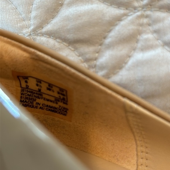 Clarks Kaylin Cara 2 Block Heels Size US 8.5 M Nude Color - Picture 9 of 16